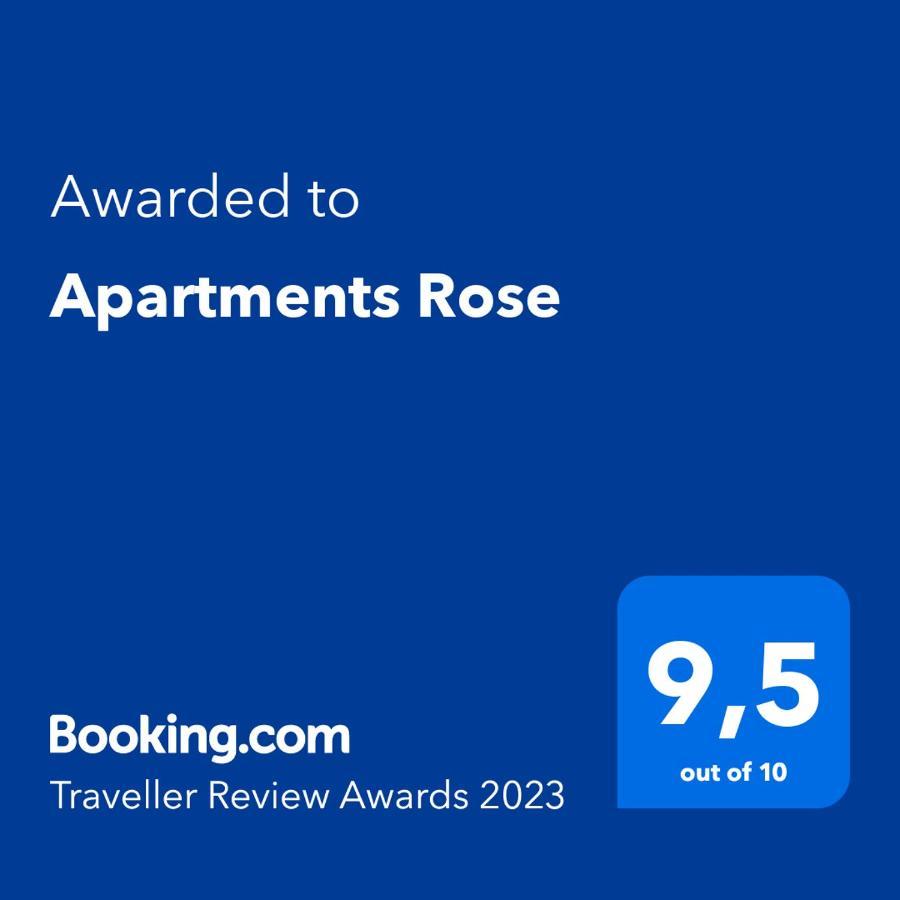 Apartments Rose Cres Bagian luar foto